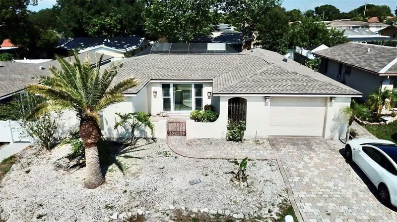 9016 HERMITAGE Lane